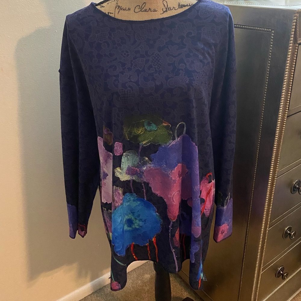 TRISHA TYLER COLORFUL TOP